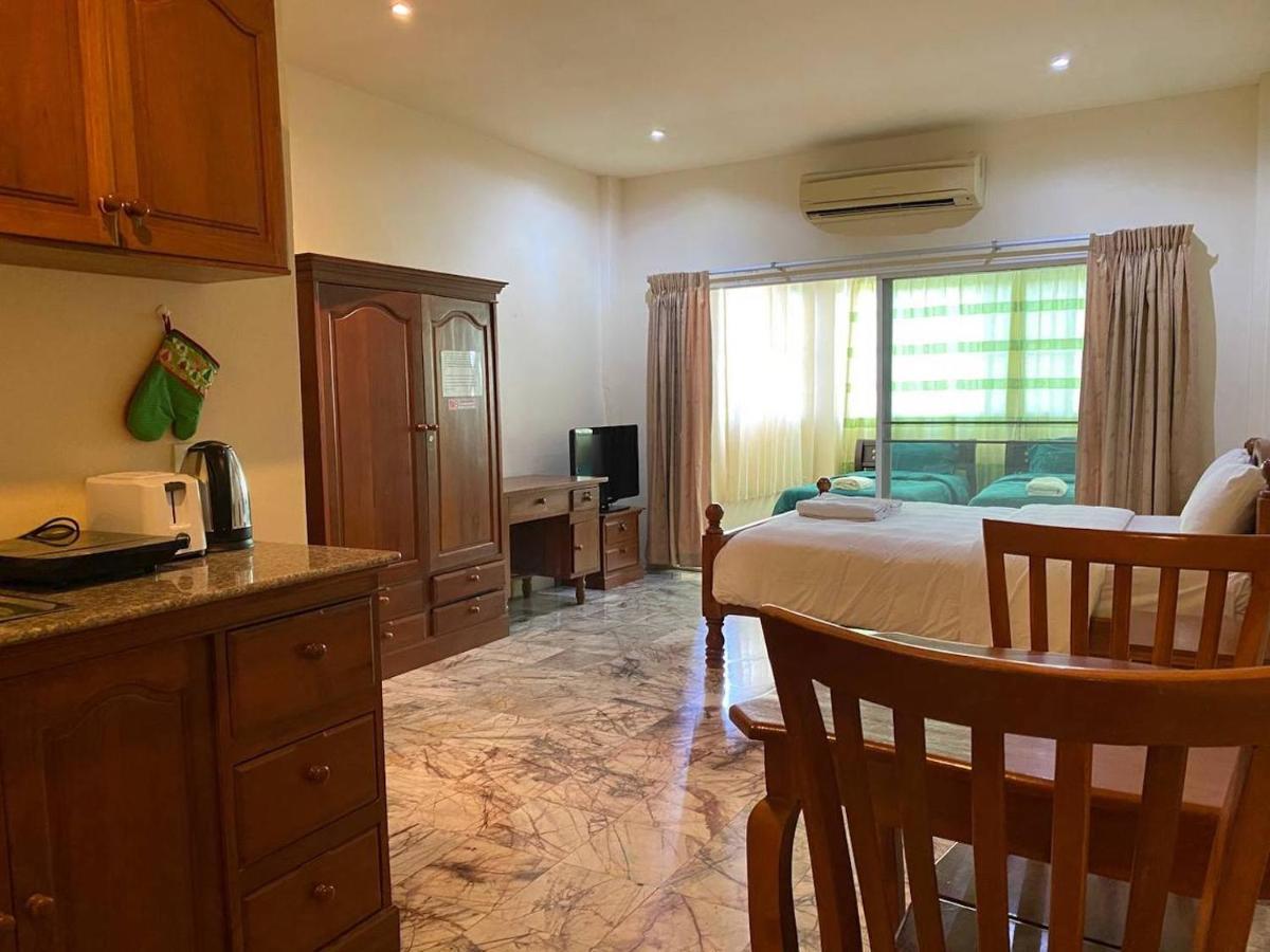 Orange Jomtien Otel Dış mekan fotoğraf
