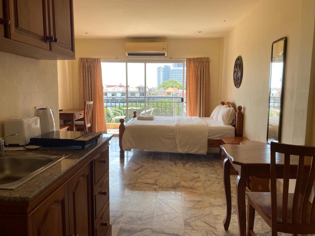 Orange Jomtien Otel Dış mekan fotoğraf