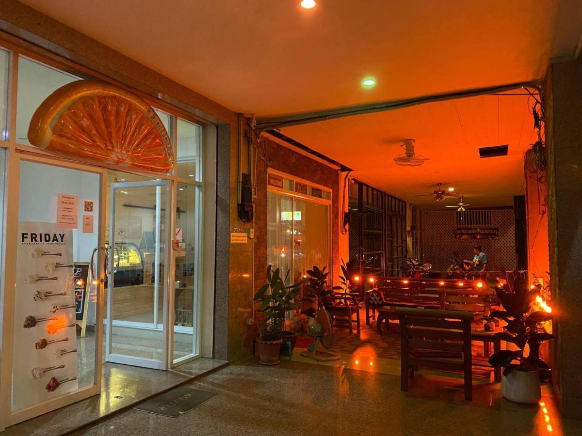 Orange Jomtien Otel Dış mekan fotoğraf
