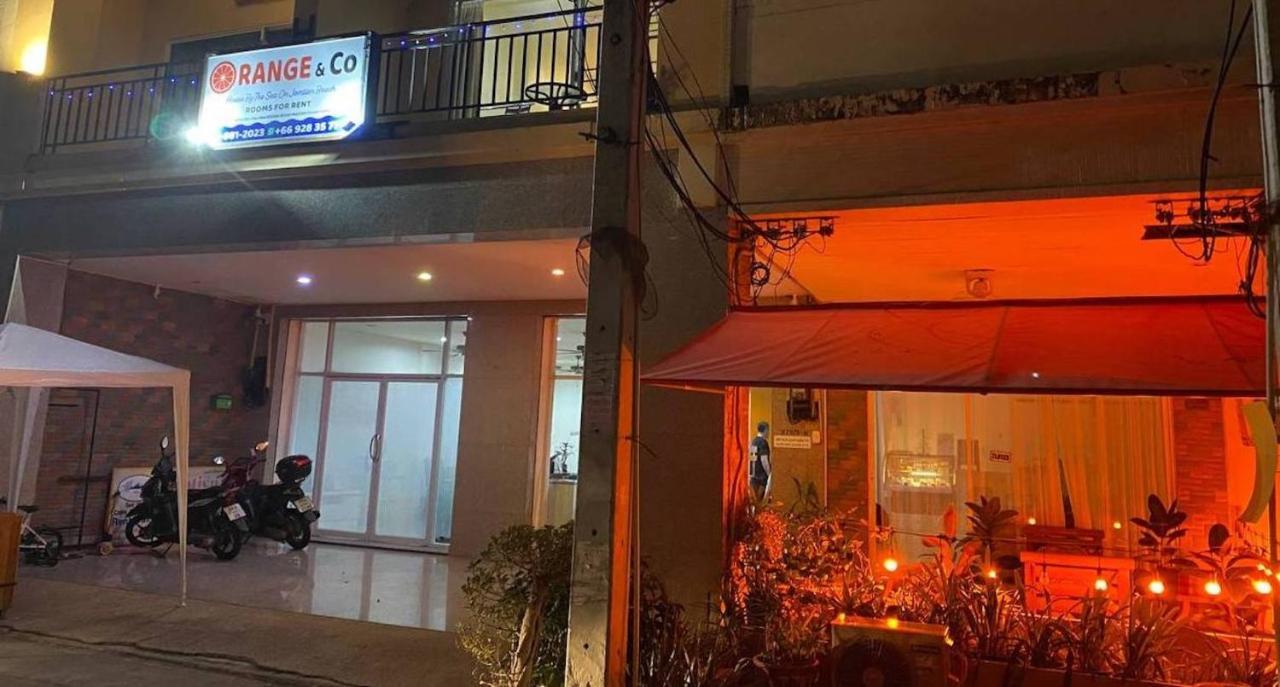 Orange Jomtien Otel Dış mekan fotoğraf